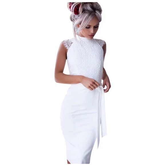 🆕 Romantic White Lace Dress - Picture 2 of 7